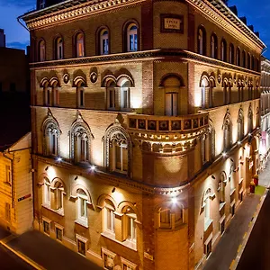 4* فندق متحف