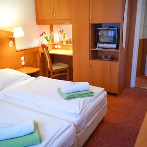 B&B Korona Panzio